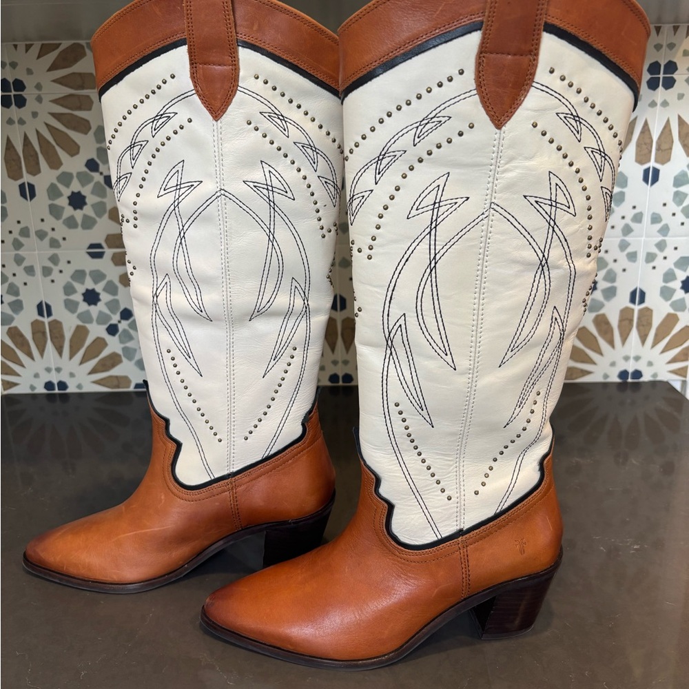 Women’s size 9 Frye Studded boots Brand new Never worn.